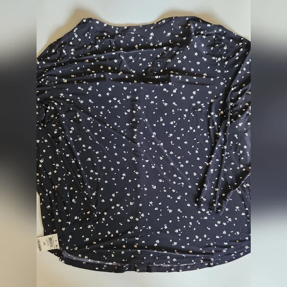 SOLD! INC Women's 3X Riley Ditsy Floral Pullover Long Sleeve - Picture 5 of 14